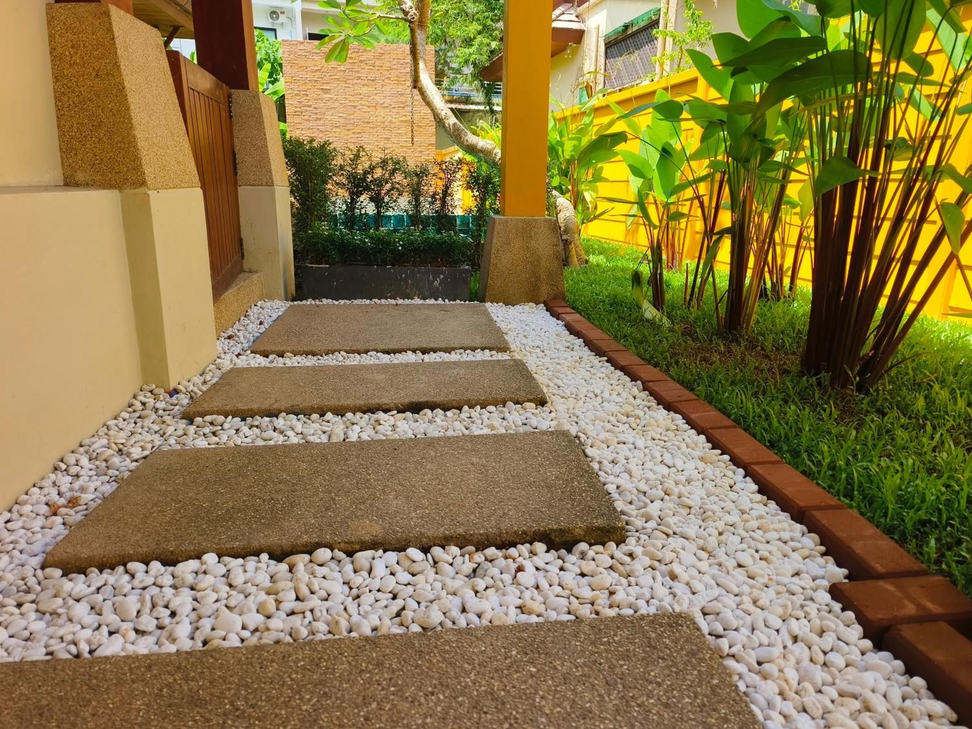 Karon Pool Villa 卡伦3卧泳池别墅 Luaran gambar