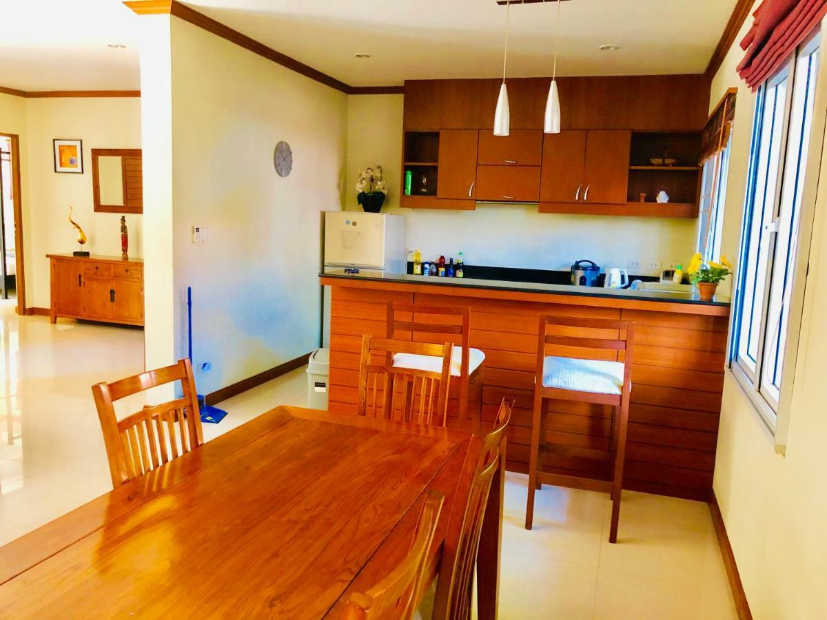Karon Pool Villa 卡伦3卧泳池别墅 Luaran gambar