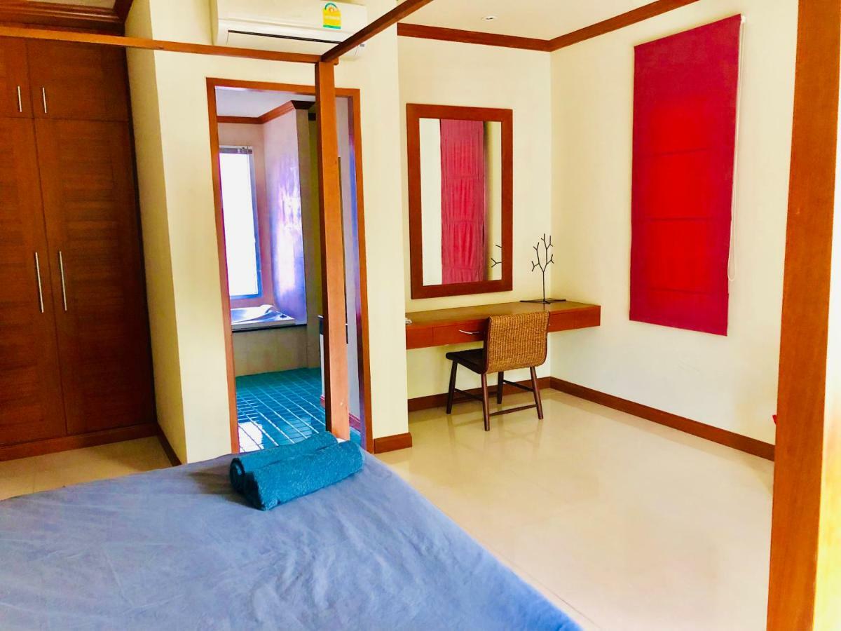 Karon Pool Villa 卡伦3卧泳池别墅 Luaran gambar