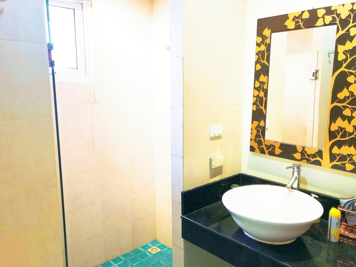 Karon Pool Villa 卡伦3卧泳池别墅 Luaran gambar